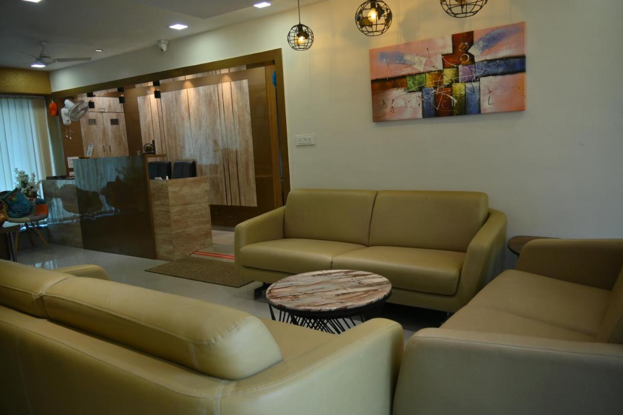 Hotel Royal Ican Sindhubhavan Road Ahmedabad Luaran gambar