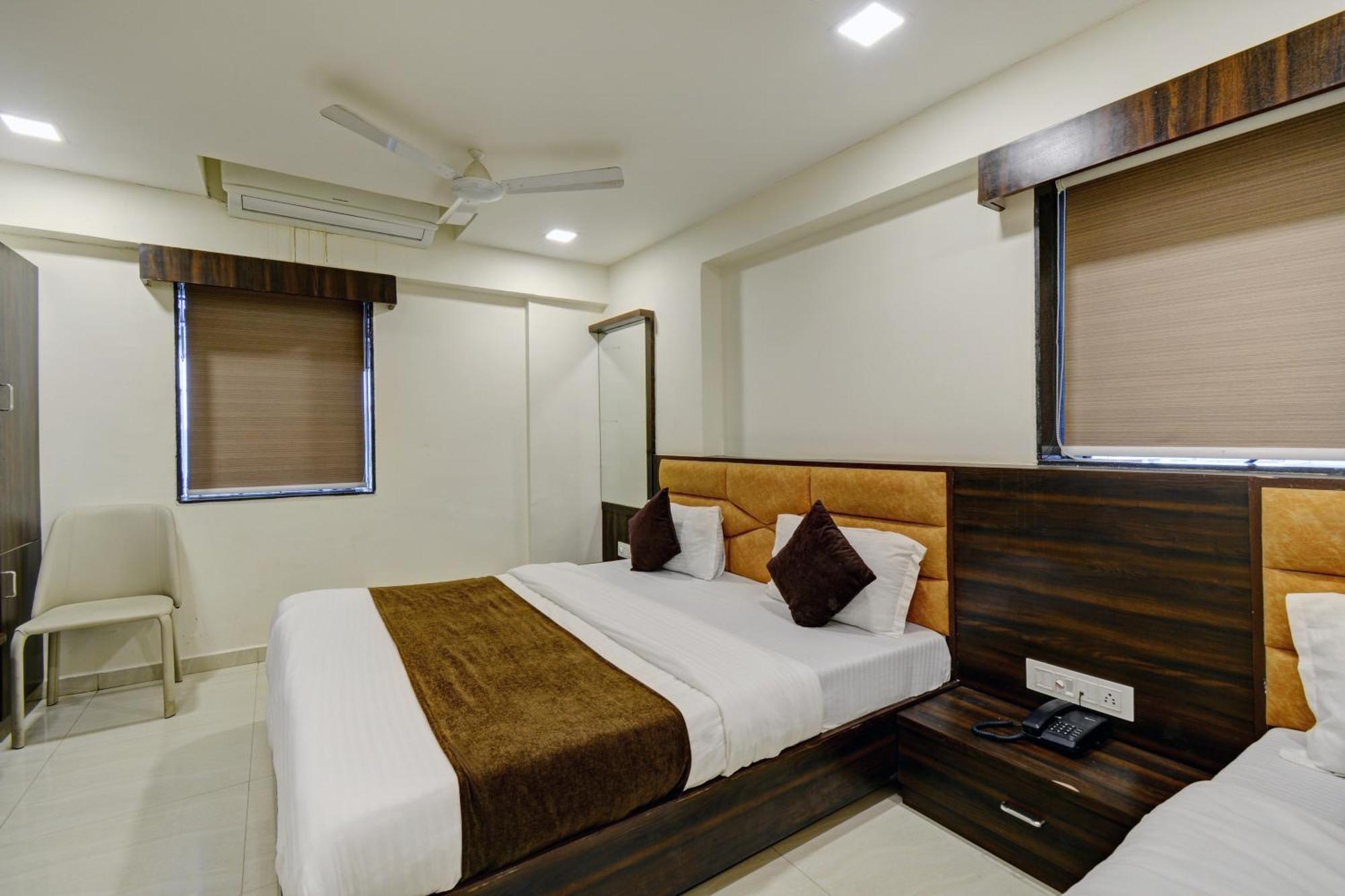 Hotel Royal Ican Sindhubhavan Road Ahmedabad Luaran gambar