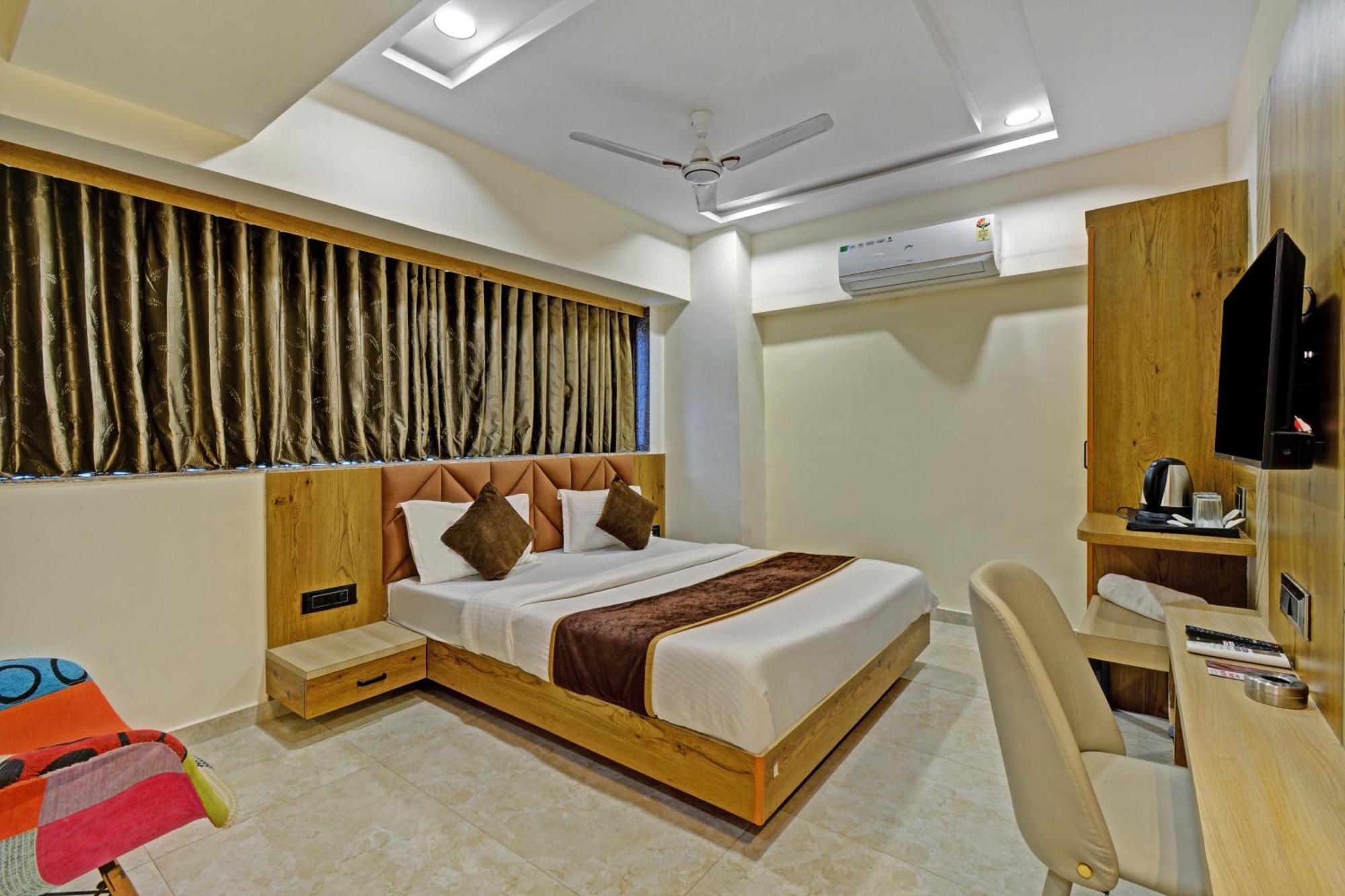 Hotel Royal Ican Sindhubhavan Road Ahmedabad Luaran gambar
